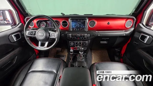 Jeep Gladiator — интерьер