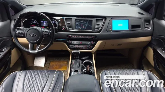 Kia Carnival — интерьер
