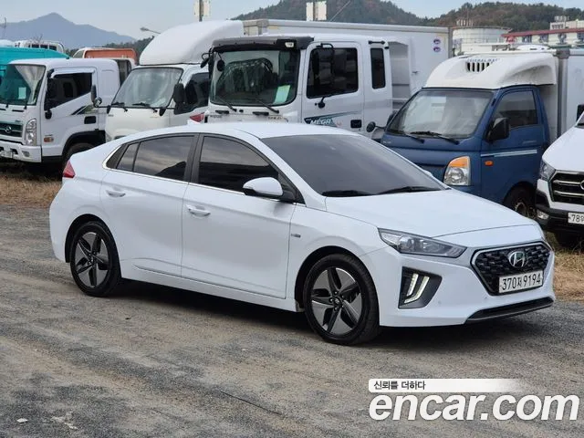 Hyundai Ioniq