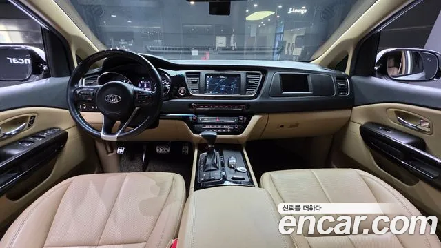 Kia Carnival — интерьер