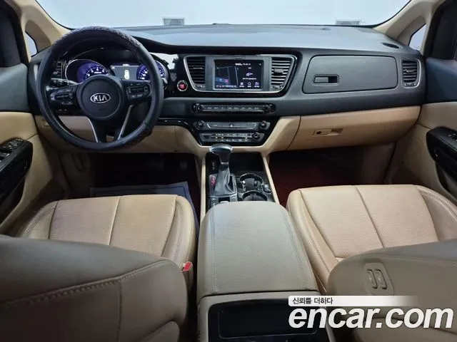 Kia Carnival — интерьер