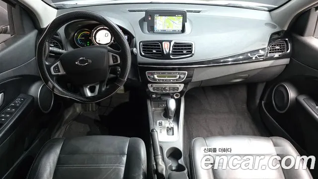 Renault Korea SM3 — интерьер