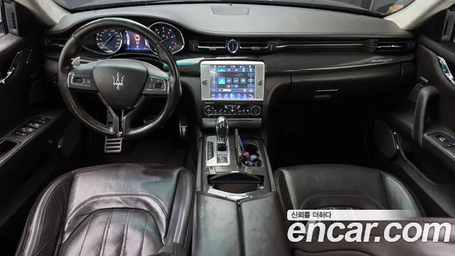 Maserati Quattroporte — интерьер