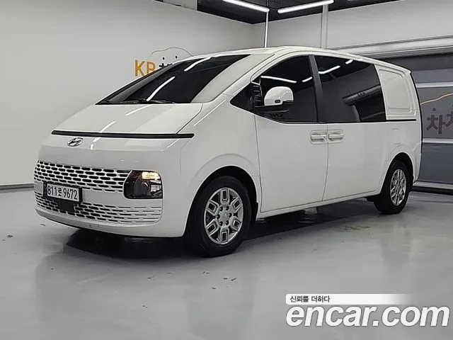 Hyundai Staria