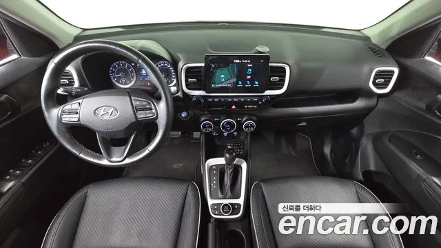 Hyundai Venue — интерьер