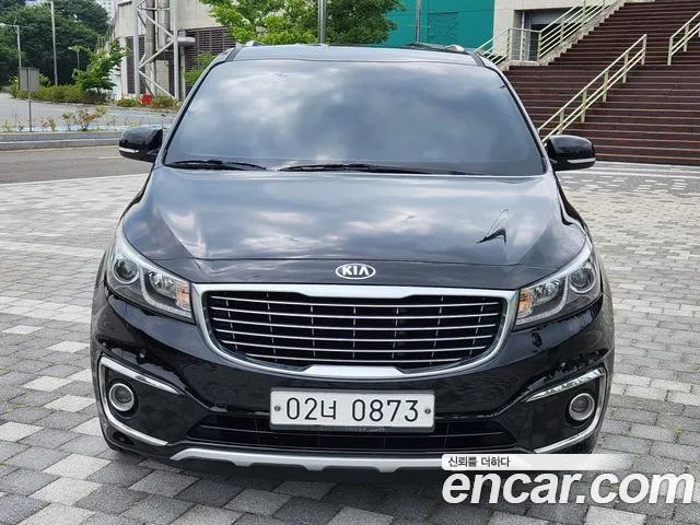 Kia Carnival — экстерьер