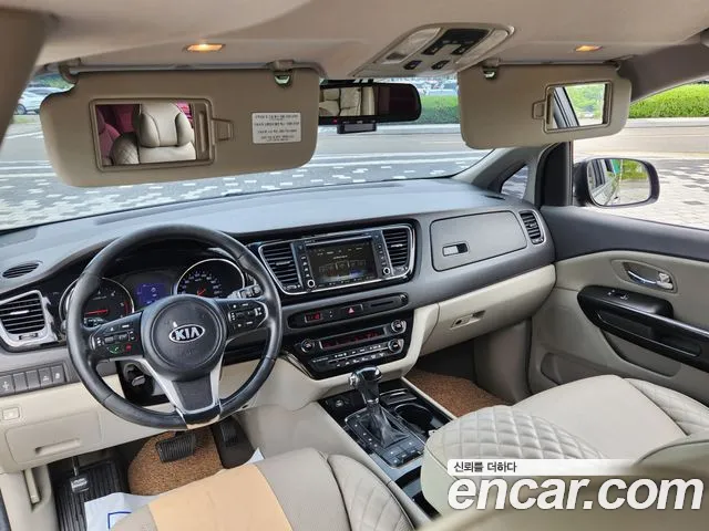 Kia Carnival — интерьер