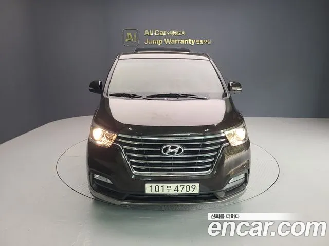 Hyundai Starex