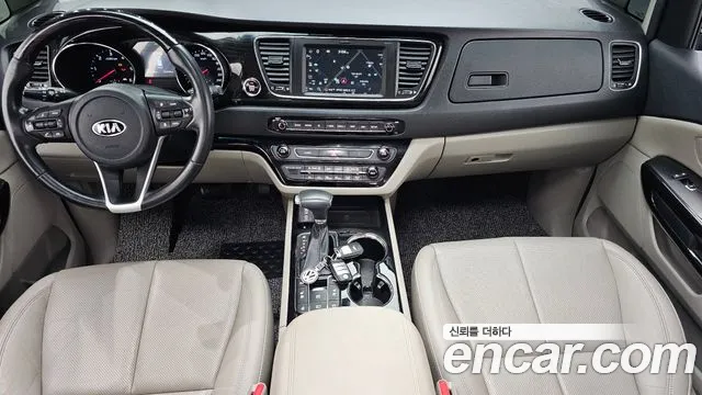 Kia Carnival — интерьер