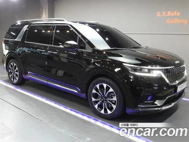 Kia Carnival — экстерьер