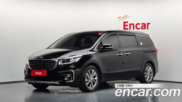 Kia Carnival — экстерьер