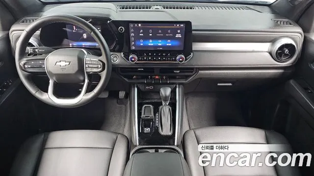 Chevrolet Korea Colorado — интерьер