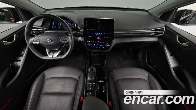 Hyundai Ioniq — интерьер