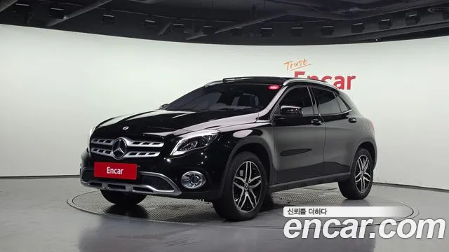 Mercedes-Benz GLA-класс