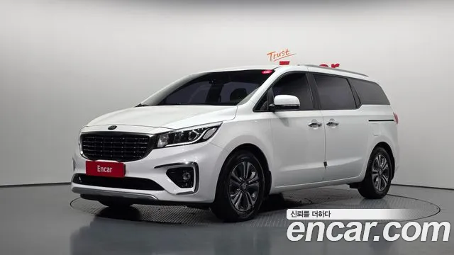 Kia Carnival — экстерьер