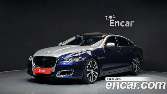 Jaguar XJ