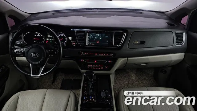 Kia Carnival — интерьер