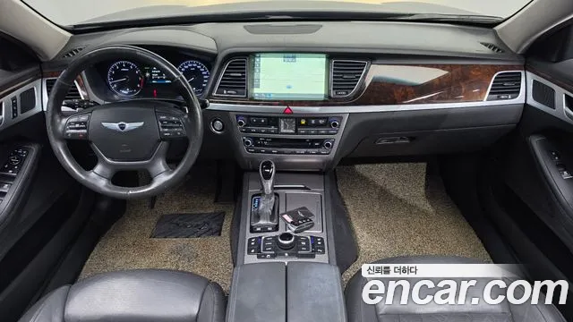 Hyundai Genesis — интерьер