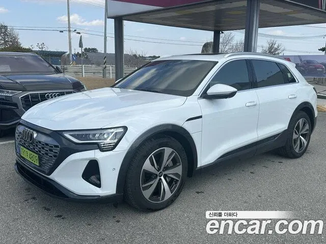 Audi Q8 e-tron