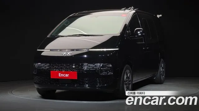 Hyundai Staria
