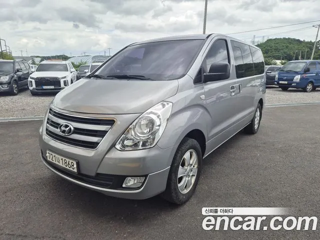 Hyundai Starex