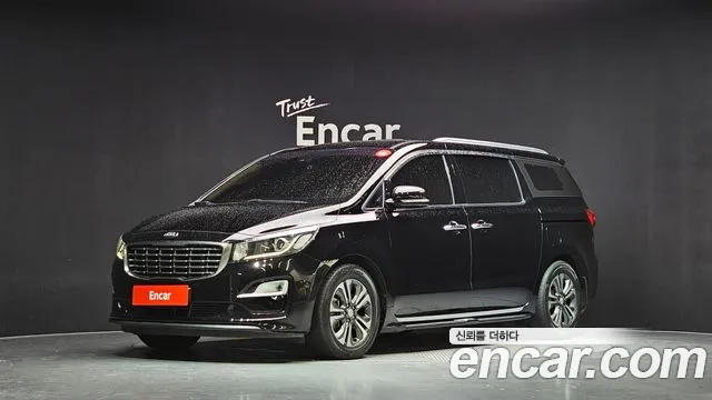 Kia Carnival — экстерьер