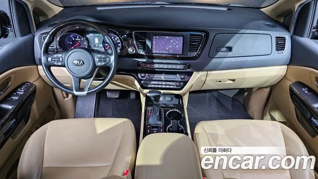 Kia Carnival — интерьер