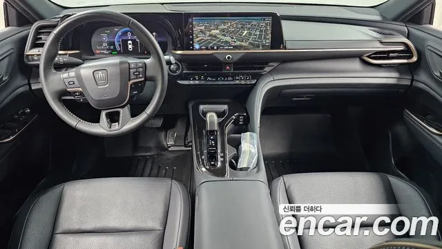 Toyota Crown — интерьер