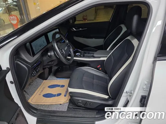 Kia EV6 — интерьер