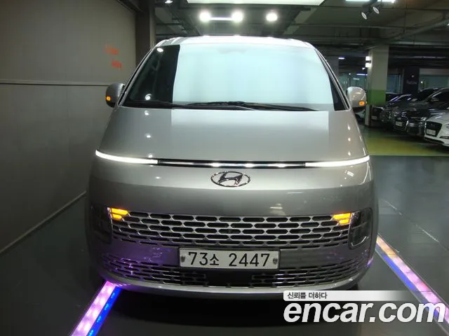 Hyundai Staria