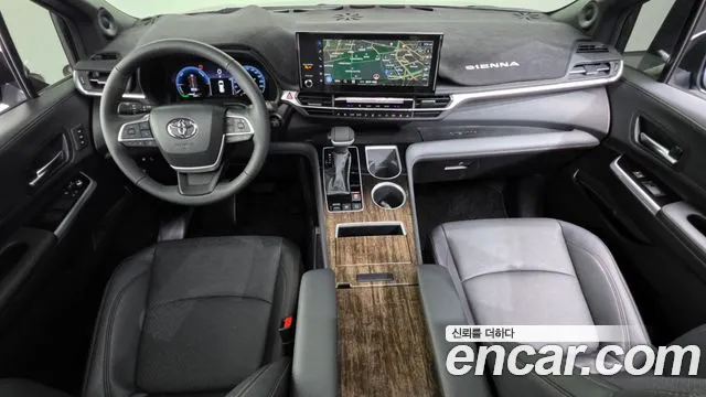 Toyota Sienna — интерьер