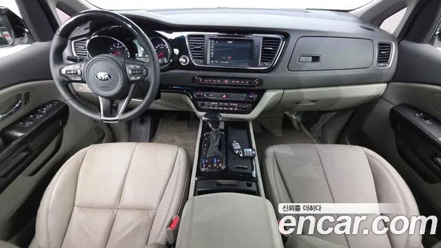 Kia Carnival — интерьер