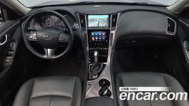 Infiniti Q50 — интерьер