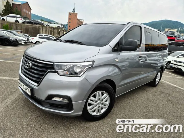 Hyundai Starex