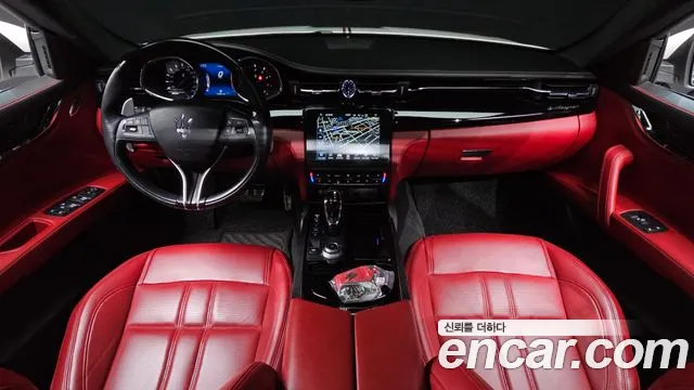 Maserati Quattroporte — интерьер