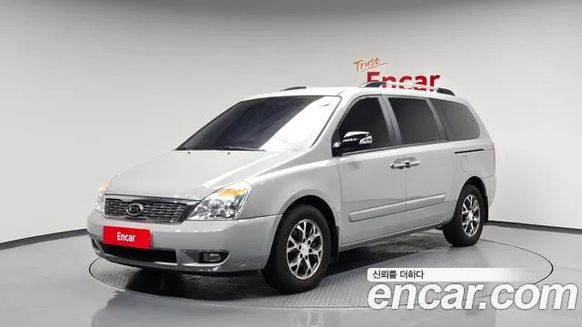 Kia Carnival — экстерьер