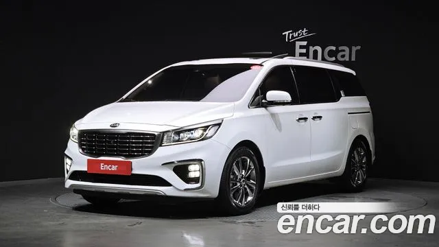 Kia Carnival — экстерьер