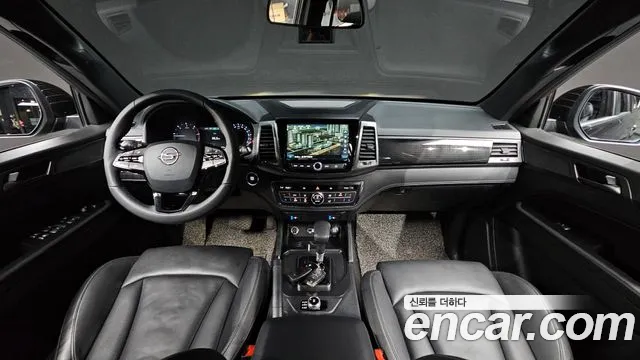 KG Mobility Rexton — интерьер