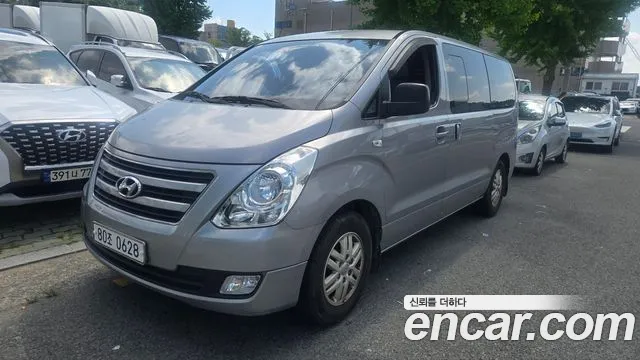 Hyundai Starex