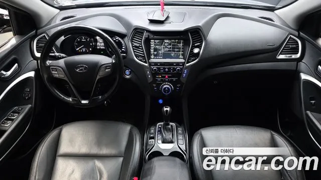Hyundai Santa Fe — интерьер