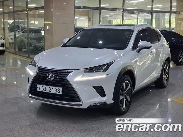 Lexus NX