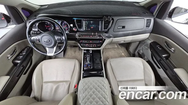 Kia Carnival — интерьер