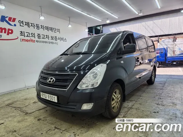 Hyundai Starex