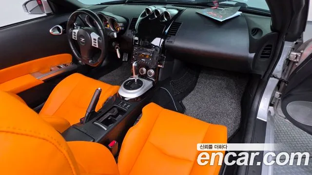 Nissan 350Z — интерьер