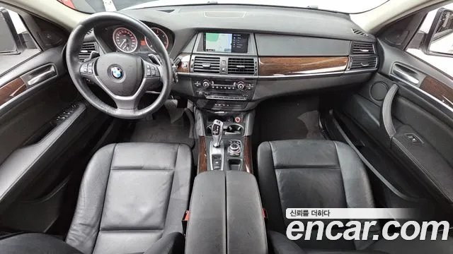 BMW X6 — интерьер