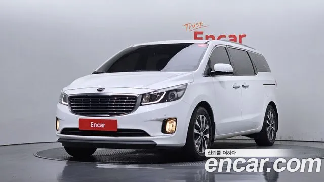 Kia Carnival — экстерьер