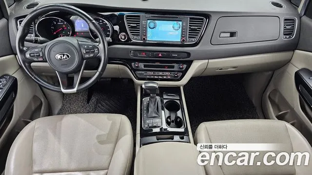 Kia Carnival — интерьер