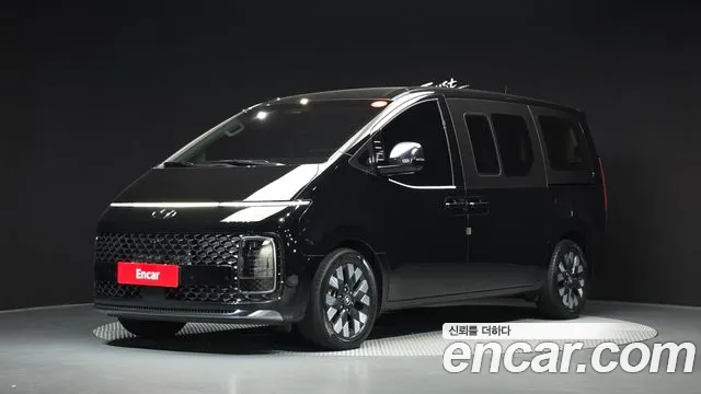 Hyundai Staria
