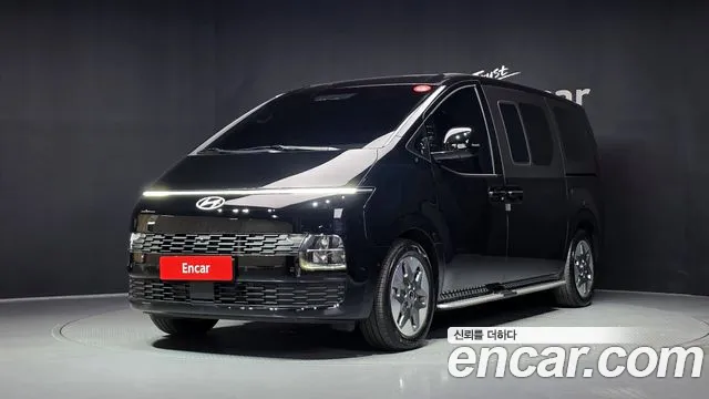 Hyundai Staria