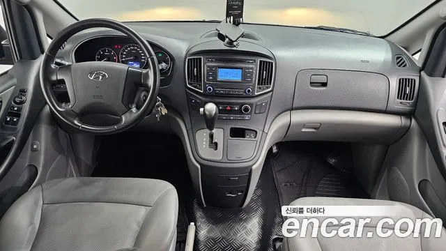 Hyundai Starex — интерьер